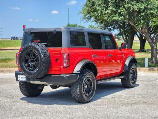 Race Red 2022 Ford Bronco Wildtrak