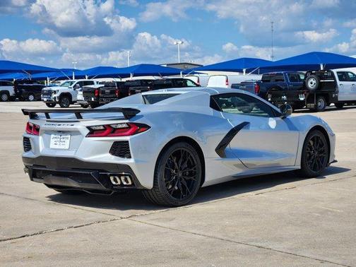 2026 Chevrolet Corvette Stingray w/2LT