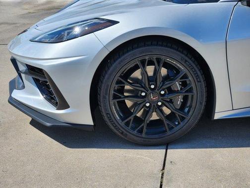 2026 Chevrolet Corvette Stingray w/2LT