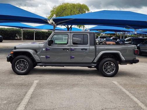 Sting-Gray Clearc 2020 Jeep Gladiator Overland