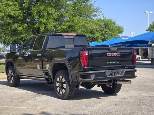 2025 GMC Sierra 2500 Denali