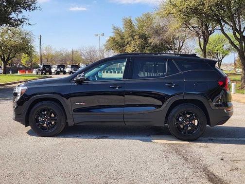 2024 GMC Terrain AWD AT4