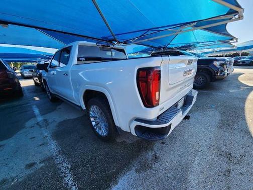White Frost Tricoat 2019 GMC Sierra 1500 Denali