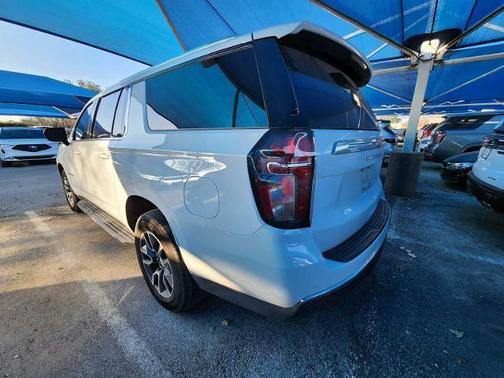 2021 Chevrolet Suburban LT