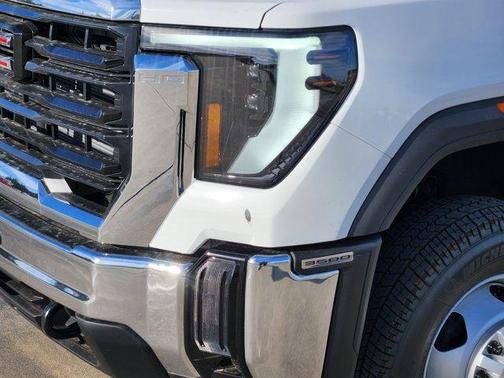 2026 GMC Sierra 3500 Base