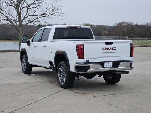 2026 GMC Sierra 2500 SLT