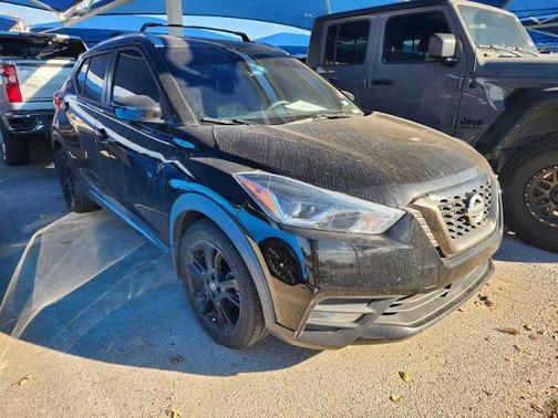 2020 Nissan Kicks SR