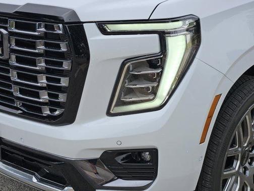 Glacier White Tricoat 2026 GMC Yukon Denali Ultimate