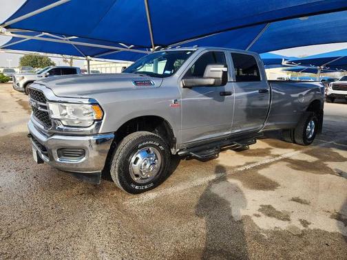 2023 RAM 3500 Tradesman Crew Cab 4x4 8' Box