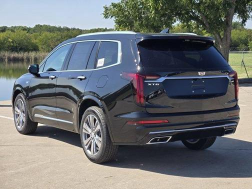 2025 Cadillac XT6 Premium Luxury FWD