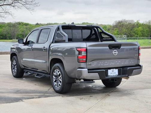 Gun Metallic 2022 Nissan Frontier SV