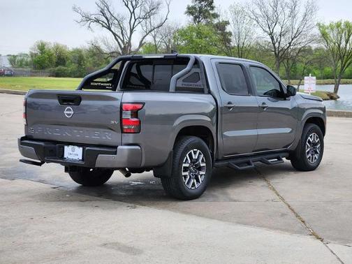 Gun Metallic 2022 Nissan Frontier SV