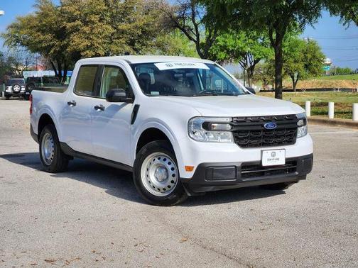Oxford White 2023 Ford Maverick XL