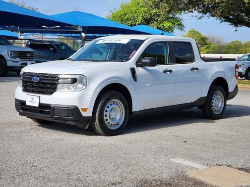 Oxford White 2023 Ford Maverick XL