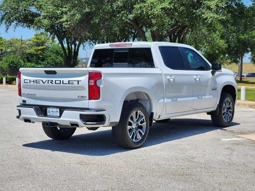 Summit White 2024 Chevrolet Silverado 1500 RST