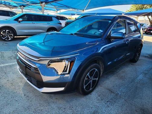 Mineral Blue 2024 Kia Niro EX