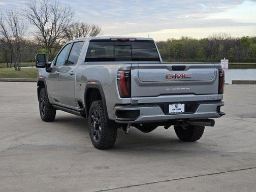 2026 GMC Sierra 2500 AT4