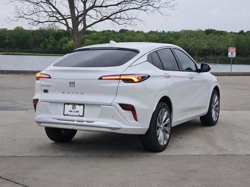 2026 Buick Envista Avenir FWD