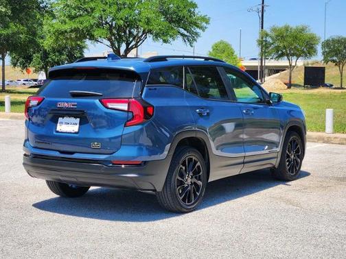 Downpour Metallic 2024 GMC Terrain SLE