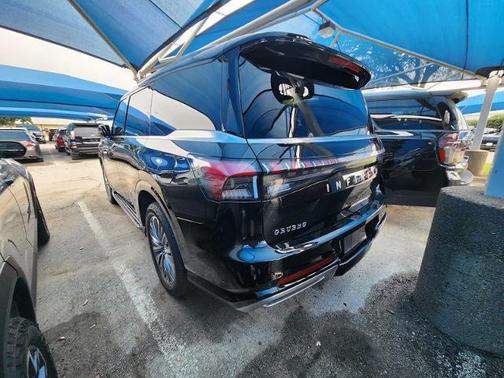 Black Obsidian 2025 INFINITI QX80 Luxe