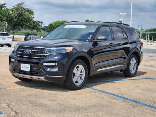 Agate Black Metal 2020 Ford Explorer XLT