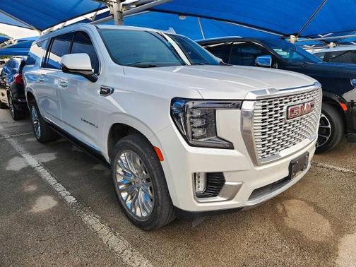 White Frost Tricoat 2023 GMC Yukon XL Denali