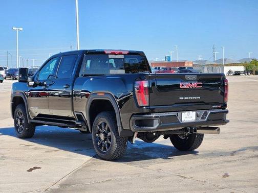 2026 GMC Sierra 2500 AT4