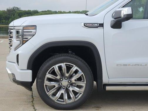 Glacier White Tricoat 2026 GMC Sierra 1500 Denali