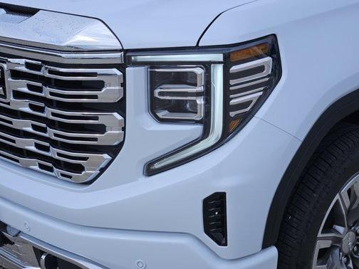 Glacier White Tricoat 2026 GMC Sierra 1500 Denali