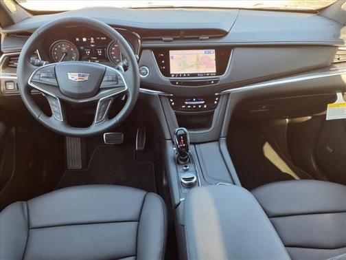 2025 Cadillac XT5 Sport