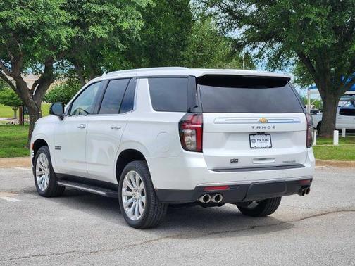 Iridescent Pearl Tricoat 2021 Chevrolet Tahoe Premier