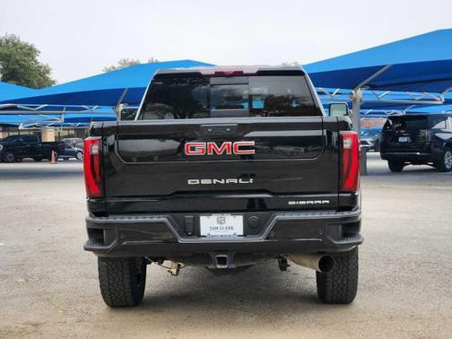 2024 GMC Sierra 2500 Denali