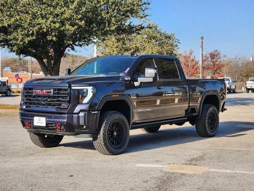 2024 GMC Sierra 2500 AT4