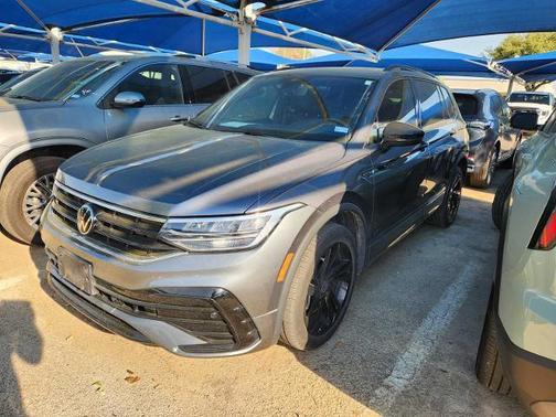 2024 Volkswagen Tiguan 2.0T SE R-Line Black