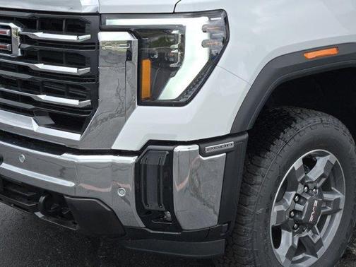 2026 GMC Sierra 2500 SLT