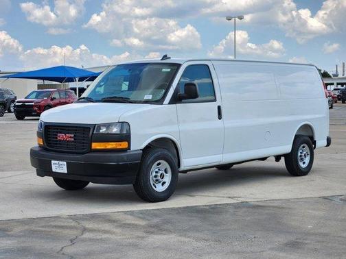 2025 GMC Savana 2500 Work Van