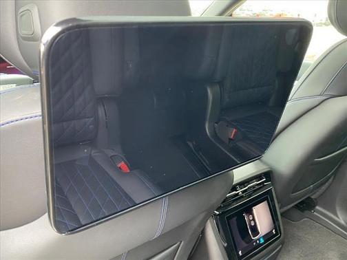 2025 Cadillac Escalade IQ Luxury 1