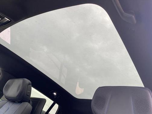 2025 Cadillac Escalade IQ Luxury 1