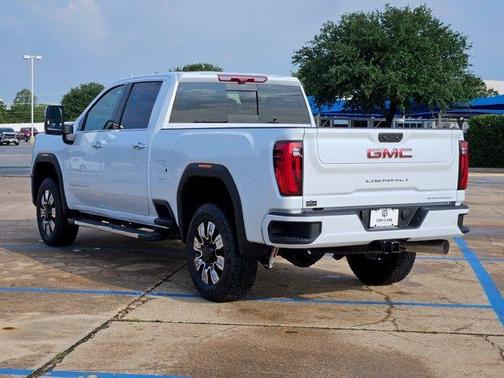 Glacier White Tricoat 2026 GMC Sierra 2500 Denali