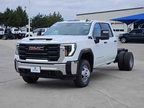 2026 GMC Sierra 3500 Base