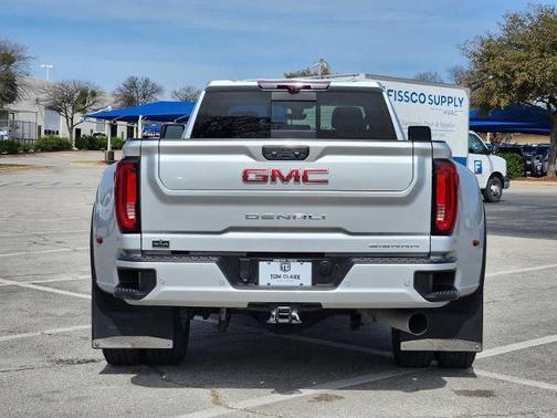 2022 GMC Sierra 3500 Denali