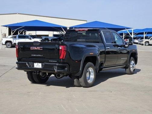 2026 GMC Sierra 3500 Denali