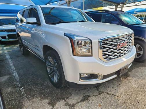 White Frost Tricoat 2020 GMC Yukon Denali