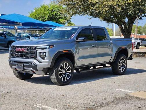 Sterling Metallic 2023 GMC Canyon AT4