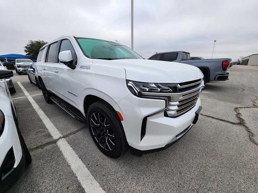 2023 Chevrolet Suburban 4WD High Country