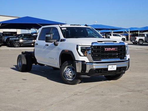 2026 GMC Sierra 3500 Base