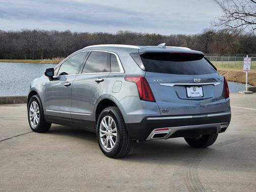 2022 Cadillac XT5 Premium Luxury