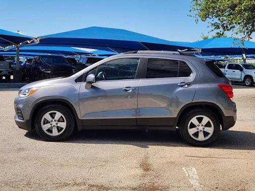 Satin Steel Metallic 2020 Chevrolet Trax LT