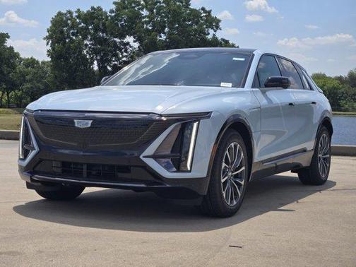 2025 Cadillac LYRIQ Sport