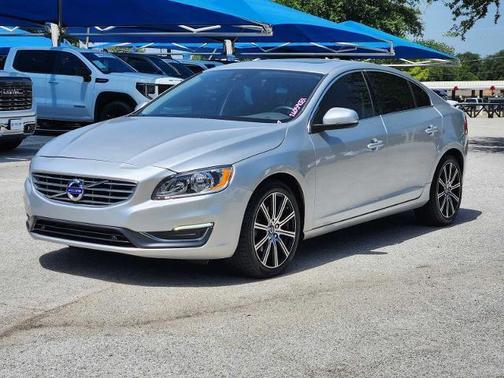 Bright Silver Metallic 2016 Volvo S60 Inscription T5 Drive-E Premier